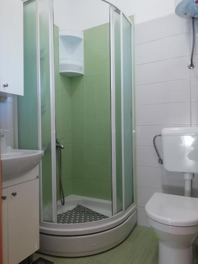 Apartman Ines ビビニェ エクステリア 写真